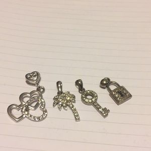 Necklace/bracelet charms — chains not included !